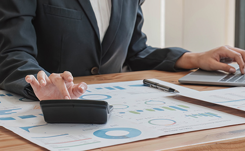 選擇記賬代理公司時(shí)需要注意什么？